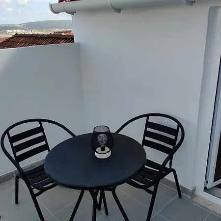 Terrace Views Nyaraló