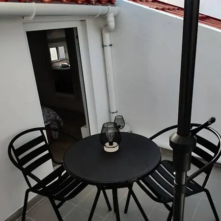 Terrace Views Nyaraló